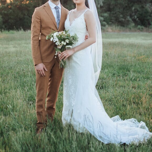 Willowby by Watters Bahati Wedding Dress - Picture 2 of 16